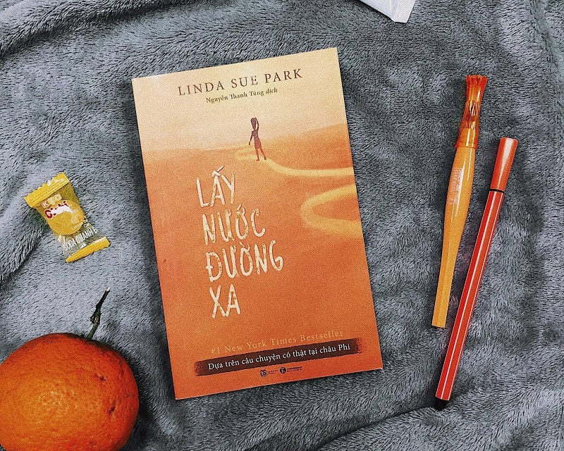 Review sách Lấy nước đường xa - Linda Sue Park
