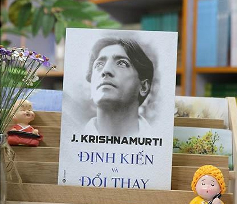 "Định Kiến và Thay Đổi" của Jiddu Krishnamurti 