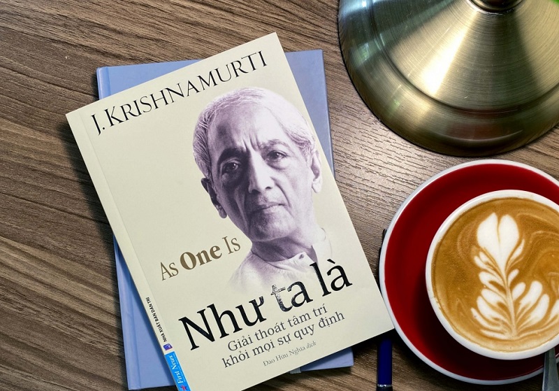 "Như Ta Là" ghi lại nội dung của tám buổi thuyết giảng ngẫu hứng của Jiddu Krishnamurti