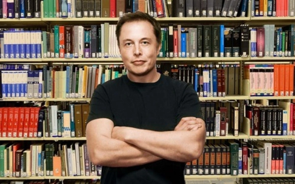 Elon Musk - Người máy đọc sách và hành trình khám phá Vũ trụ