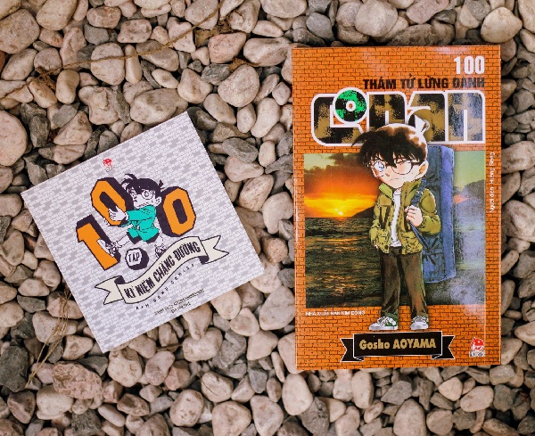 Thám Tử Lừng Danh Conan - Tập 100 (Bản Thường - Tặng Kèm 1 Postcard Vuông)